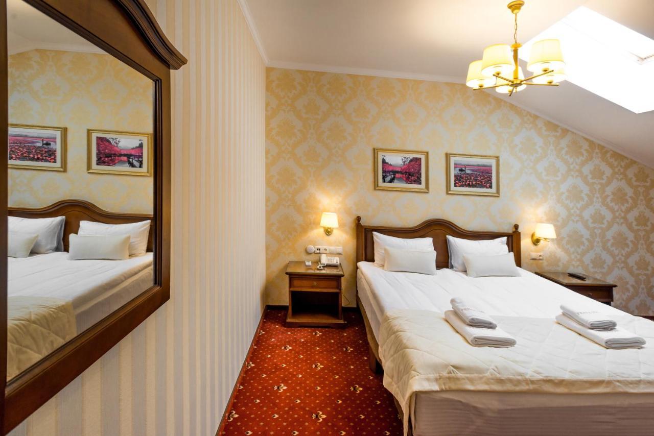 Fenix Town Hotel วินนิตซา ภายนอก รูปภาพ