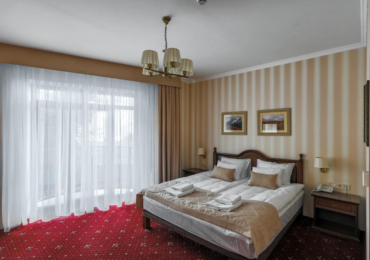 Fenix Town Hotel วินนิตซา ภายนอก รูปภาพ