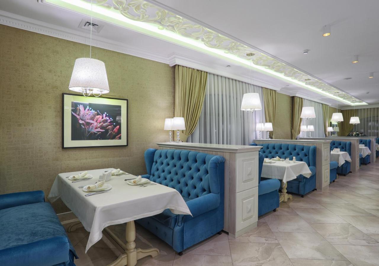 Fenix Town Hotel วินนิตซา ภายนอก รูปภาพ